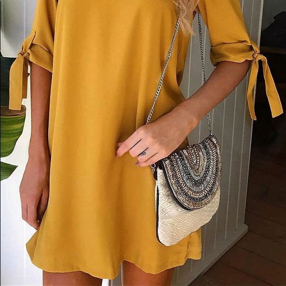 Dress - Picture 2 of 9